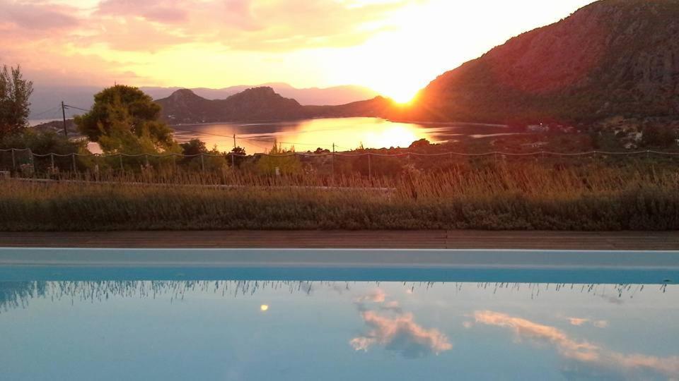 Villa Armonia Jezioro Vouliagmeni Zewnętrze zdjęcie